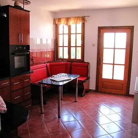 Guest house Casa Oana 2*